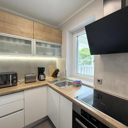 Two Bedroom Sea View Apartman *