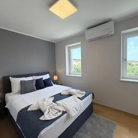 Apartment Two Bedroom Sea View Mrljane